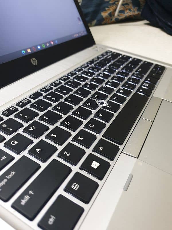 HP Elitebook Core I5 3437U 8GB Ram 166GB SSD 1