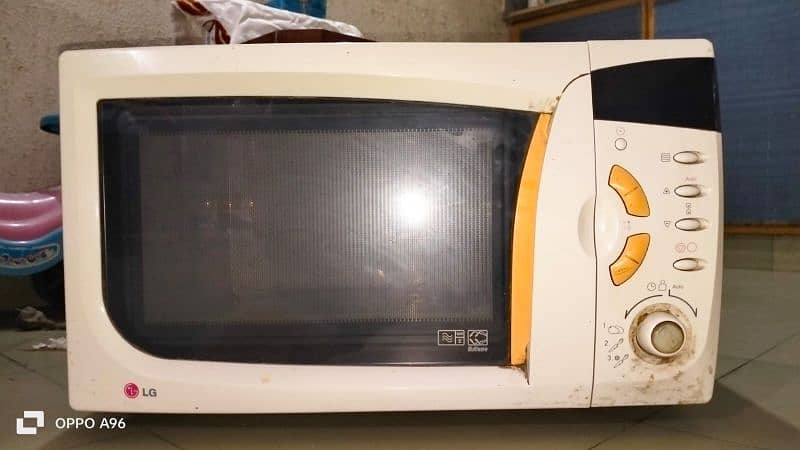 LG Microwave Oven 2