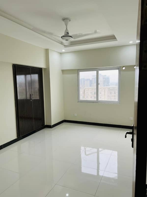 1 Bedroom Unfurnished Available in Capital Residencia 0