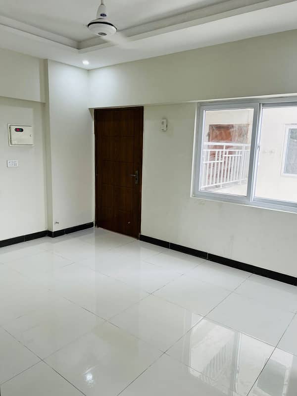 1 Bedroom Unfurnished Available in Capital Residencia 3