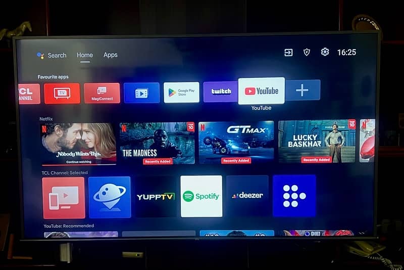 TCL 65 INCH 4K ULTRA HD SMART LED TV - OUTCLASS CONDITION 0