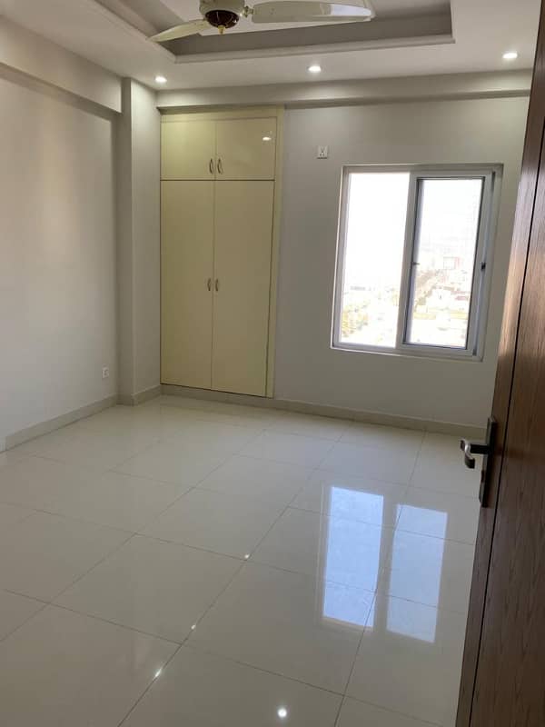 3 Bedrooms Available in Capital Residencia E-11 Islamabad 0