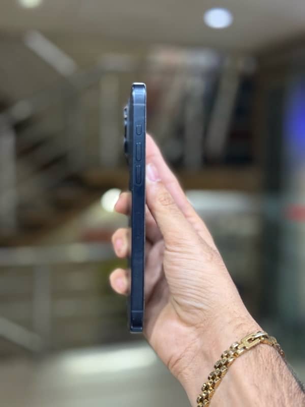 15 Pro max | blue titanium | 512gb | Non Pta 6