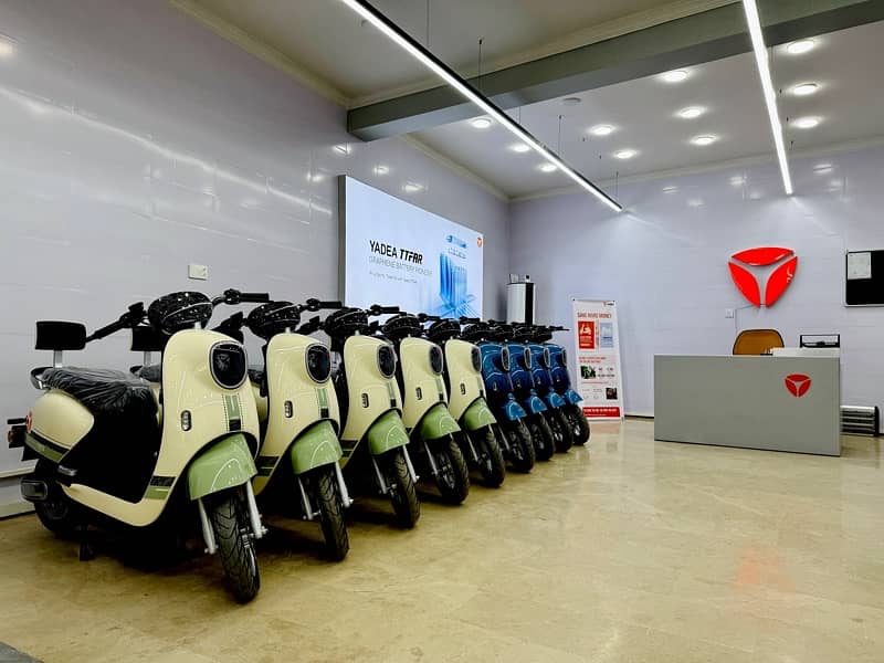 Yadea Electric Vehicle M3 New Model / Scooter / Bike / Ev / Eve 8