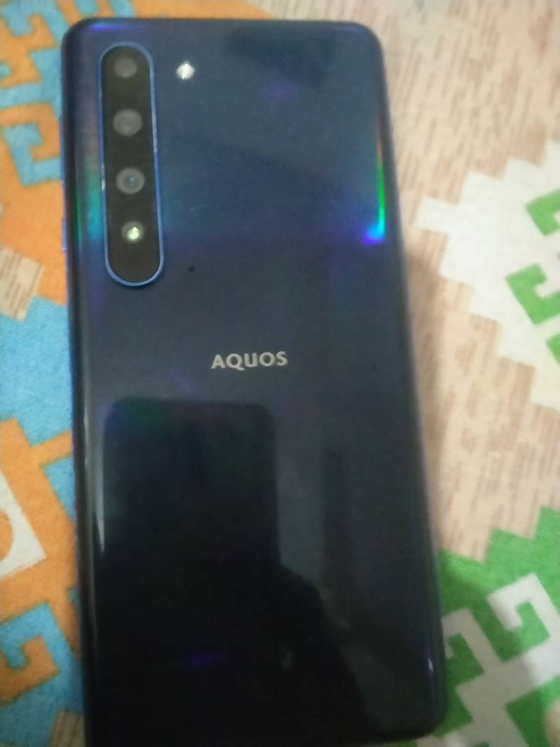 Aquos R5 non pta 2