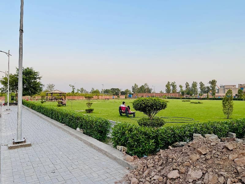 Al Rehman Garden Phase-7 ||On Ground 8 Marla Possession Plot Available For Sale In Umer Block 8