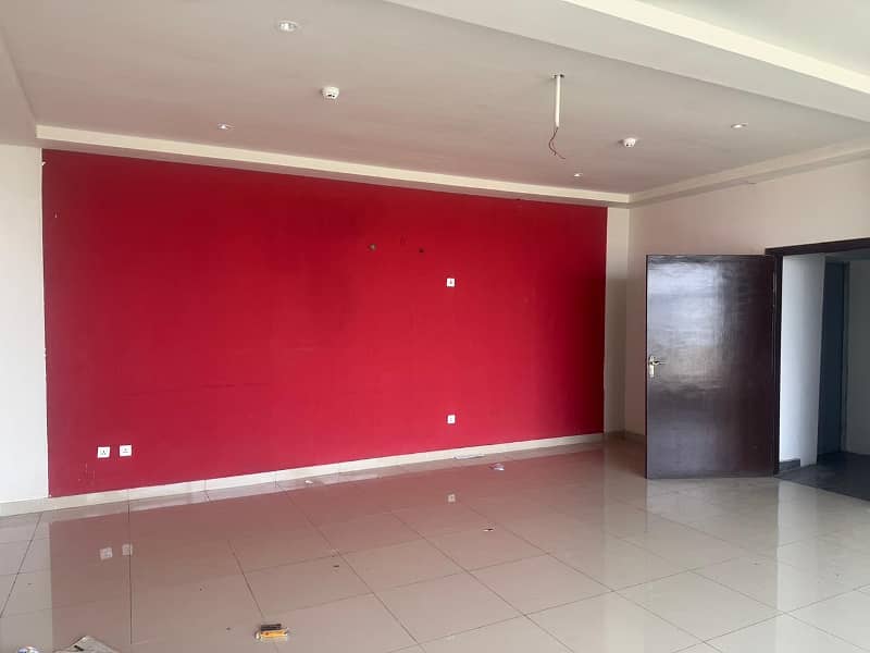 8 Marla Floor available for rent in DHA Phase 3 9