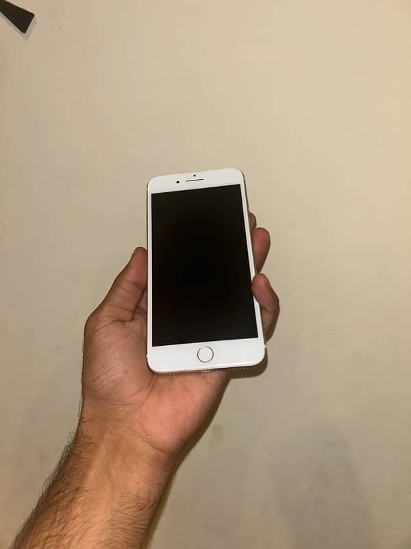 iphone 7plus golden colour 2