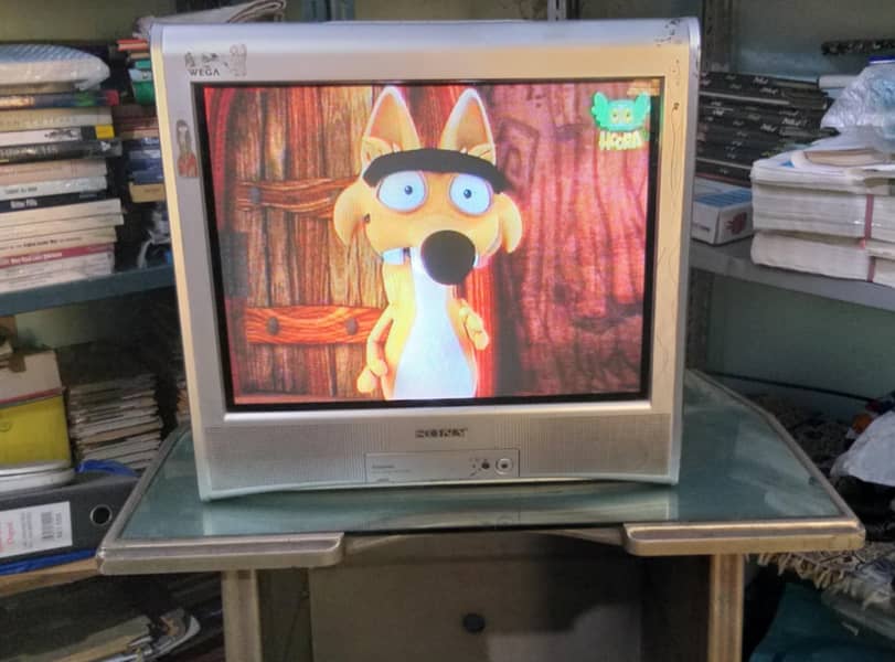 Sony TV Original Japan 21 inch with Tv trolly 0