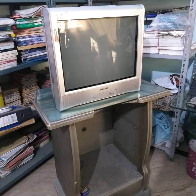 Sony TV Original Japan 21 inch with Tv trolly 5