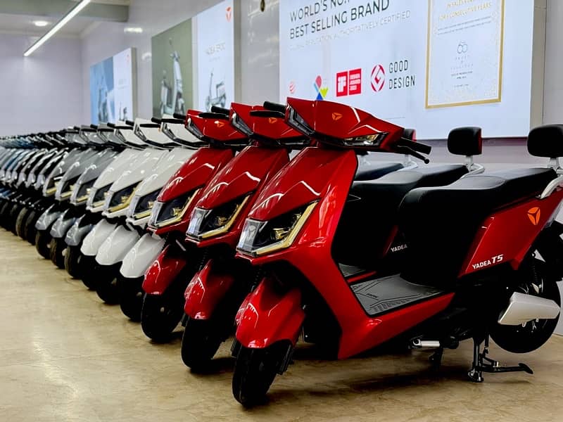 Yadea Electric Vehicle T5 / Electric Bike / EV / Electric Scooter 7