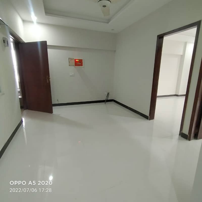 1 Bedroom Unfurnished Available in Capital Residencia E-11 Islamabad 4