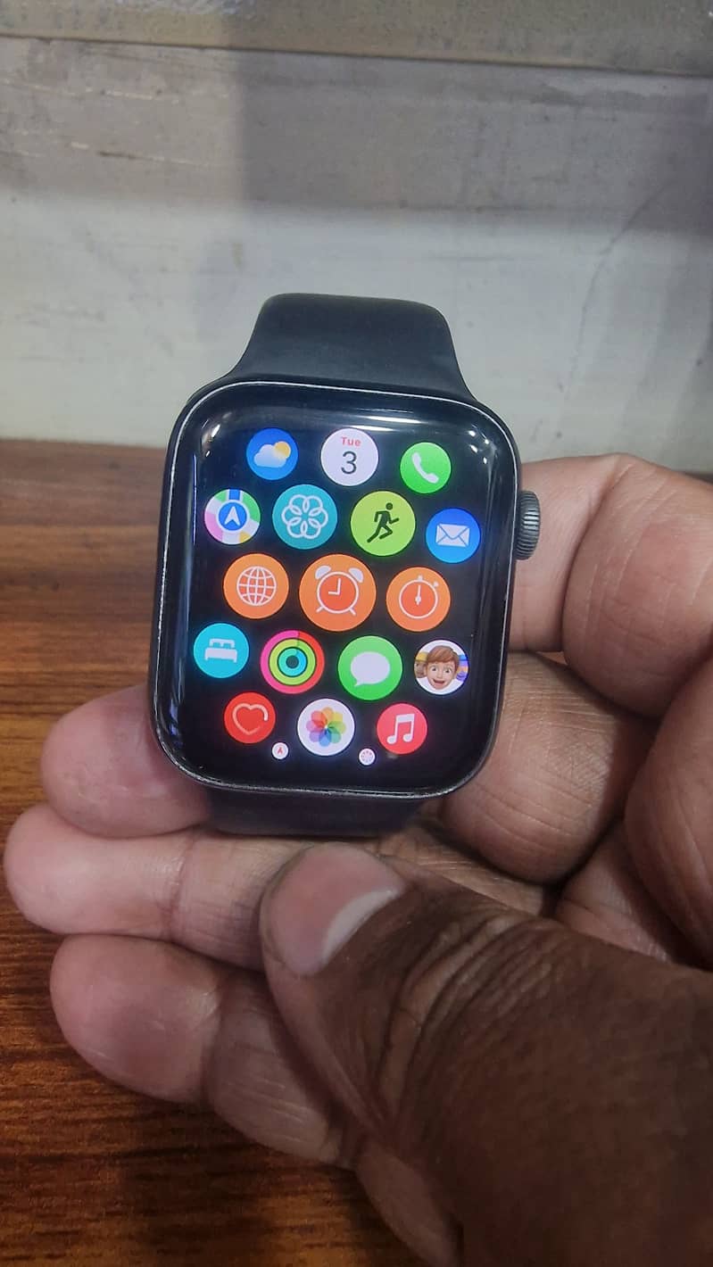 Apple watch series 5 5