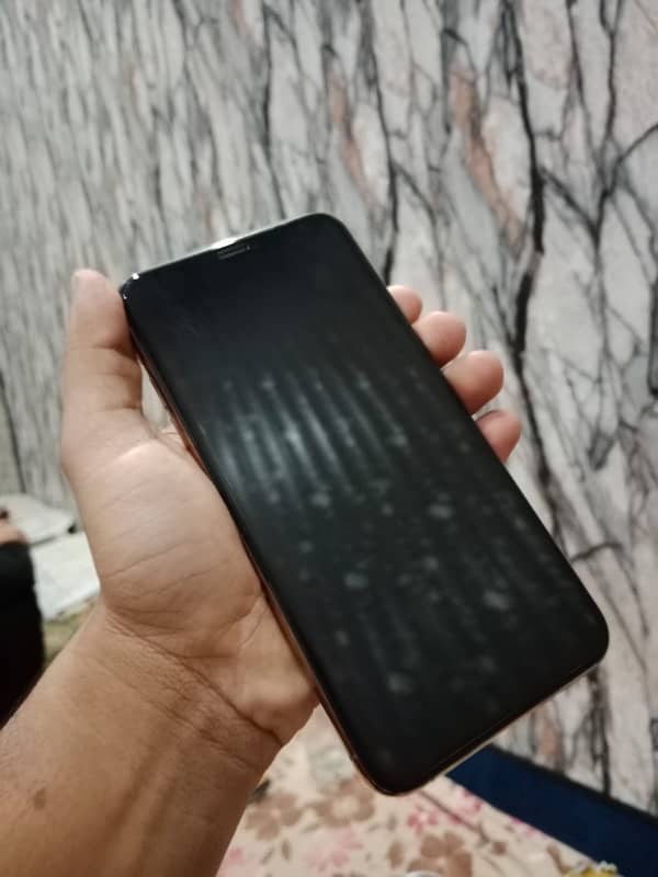 iphone 11 pro max 64GB PTA 2