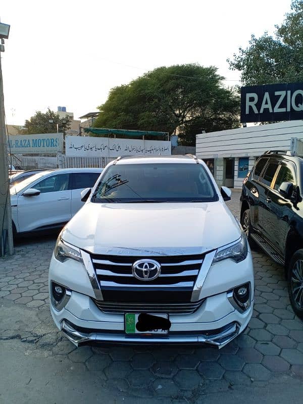 Toyota Fortuner Sigma 2018 2.8 diesel b2b genuine 1