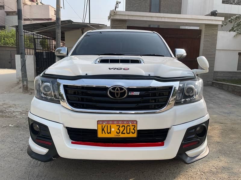 Toyota Hilux 2012/16 Vigo Champ Thailand Like New 1