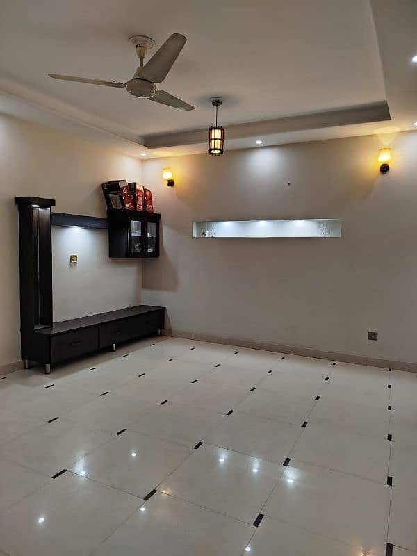 8 marla Brand New House For Rent in Bahria Town Lahore 5