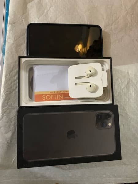 iPhone 11 Pro Max ( PTA AProve ) with box 4