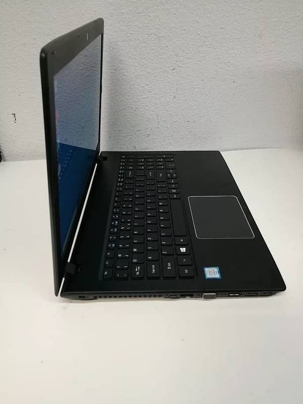 Acer Aspire E5-575 core i5 6th Gen 1