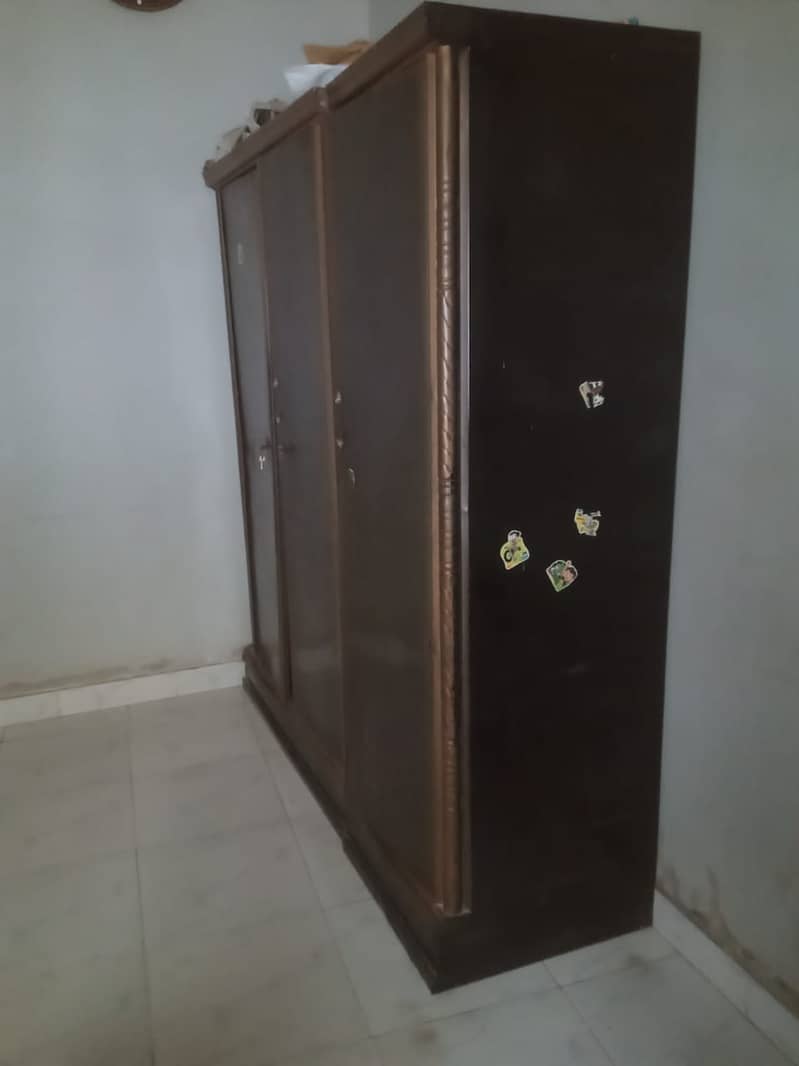 Single Loha/Iron Bed - 3 Door Loha/Iron Almari Wardrobe For Sale 3