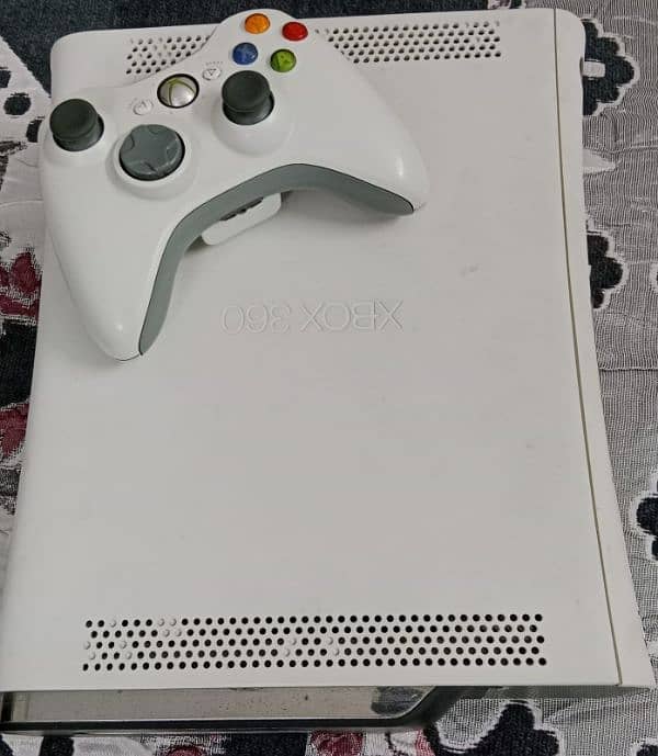 Xbox 360 fully original condition 10/10 4