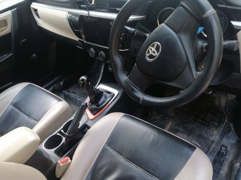 Toyota Corolla XLI 2015 9