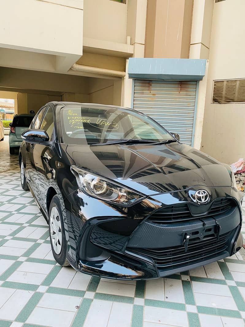 Toyota Yaris 2021 X package (Push start) 1