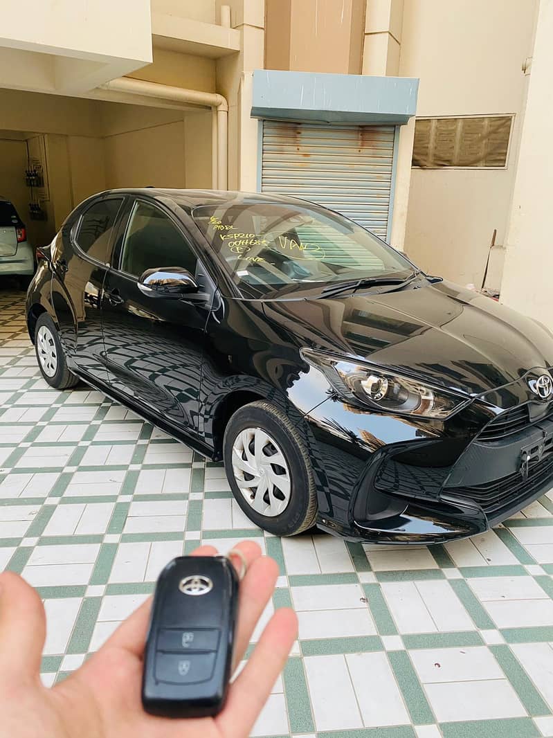 Toyota Yaris 2021 X package (Push start) 11