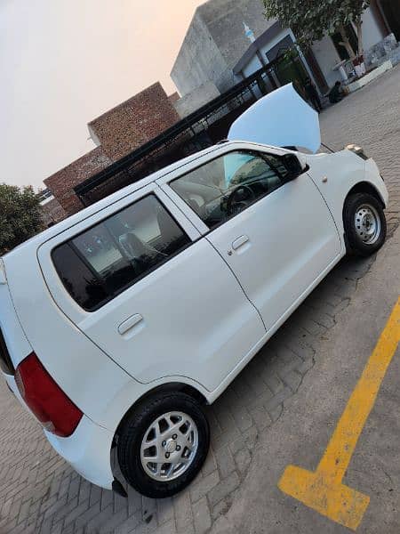 Suzuki Wagon R 2018 15