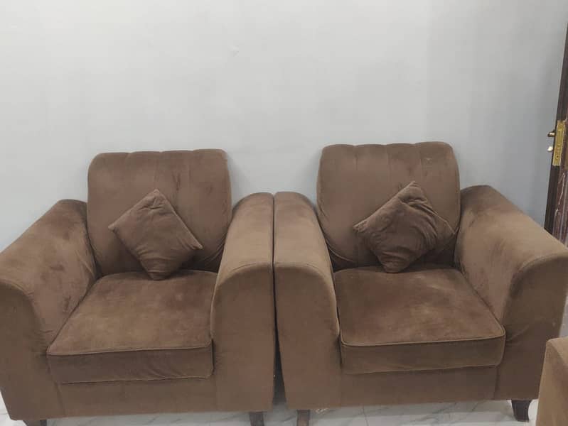 7 seater sofa neat n clean 2