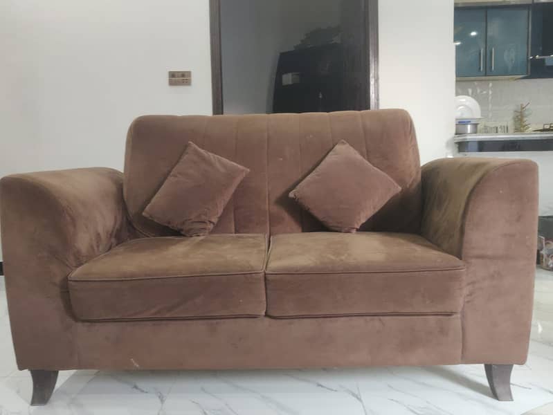 7 seater sofa neat n clean 4