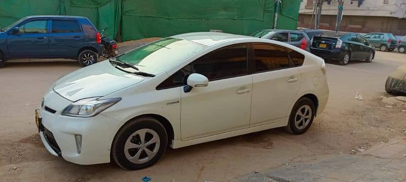 Toyota Prius 2014 1