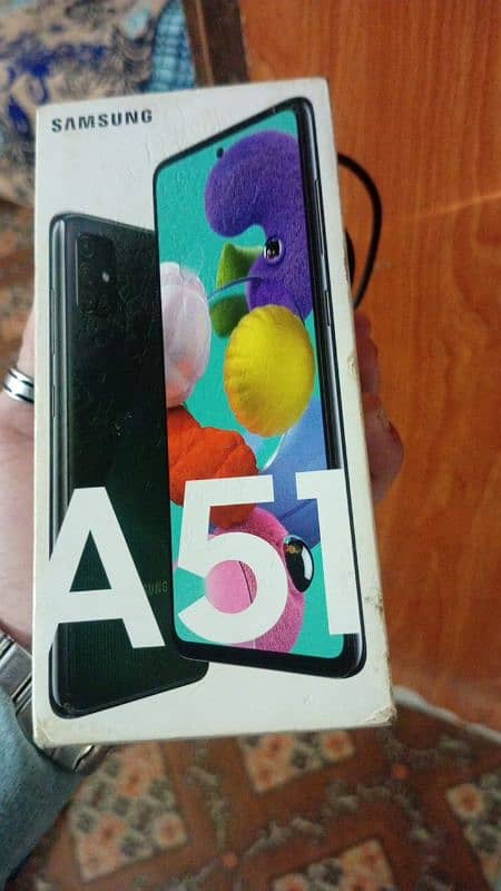 SAMSUNG A51 6 RAM 128 ROM WITH BOX CHARGER 1