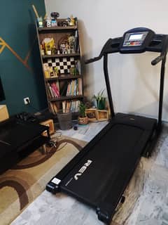 Revo Treadmill