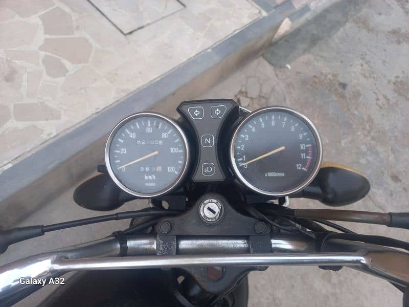 suzuki gs 150 bike 7