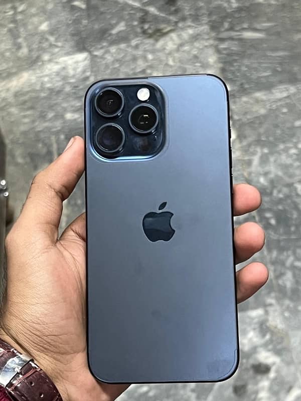 Iphone 15 pro max 0