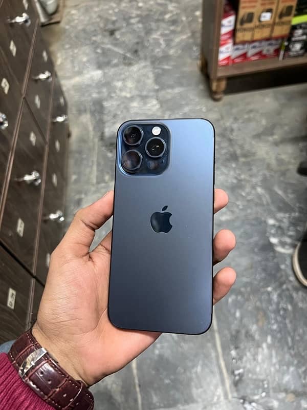 Iphone 15 pro max 1