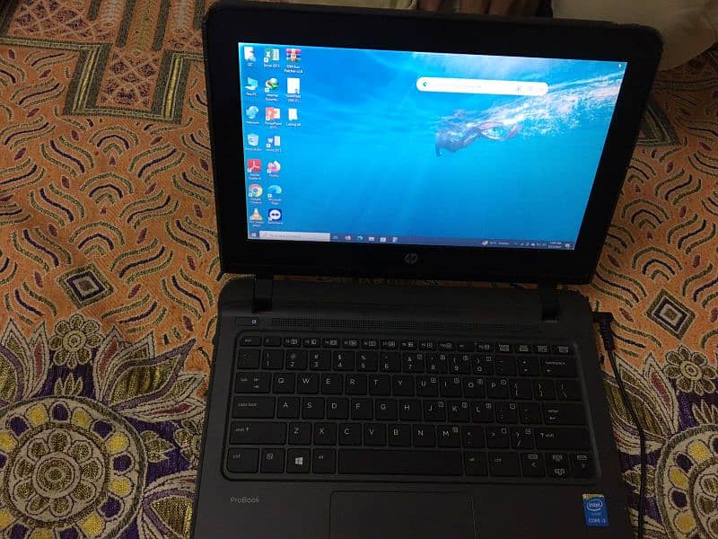 HP cor i3 5th generation 4