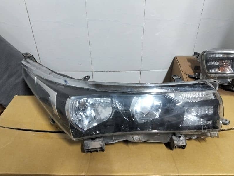 altis 2016 model lights front and back 0