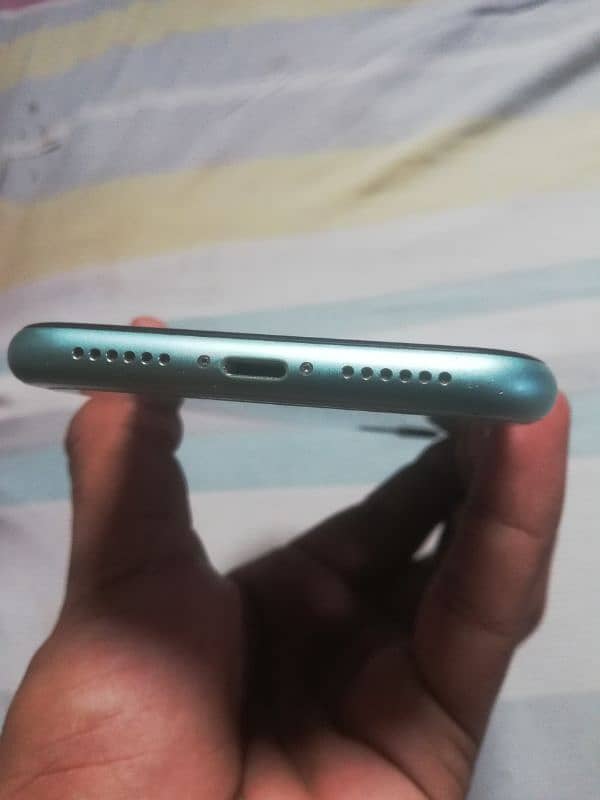 iphone 11 64 gb fu contack only whatsap 1