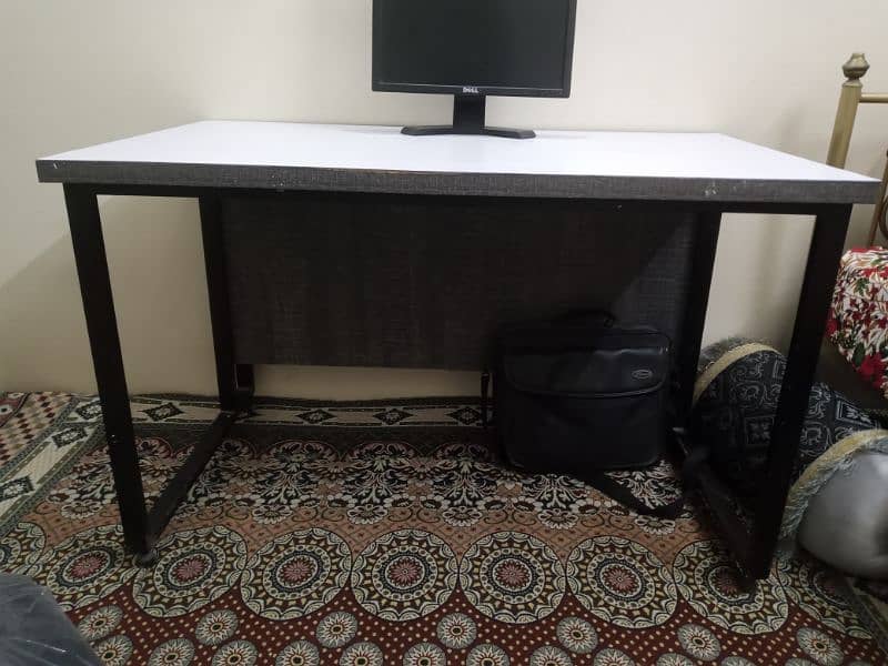 computer & office table for sell in good condition 2