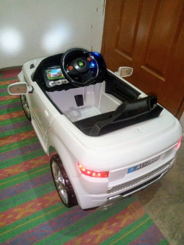 Kids Electric Car O3358O8816O Call/Whatsap with Remote and Charger 9