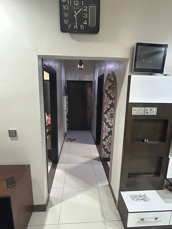 Fully furnished apartment at prime location 6