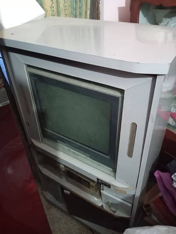 TV trolley with TV 1