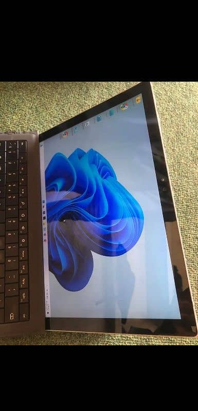 Microsoft Surface Pro 4 8