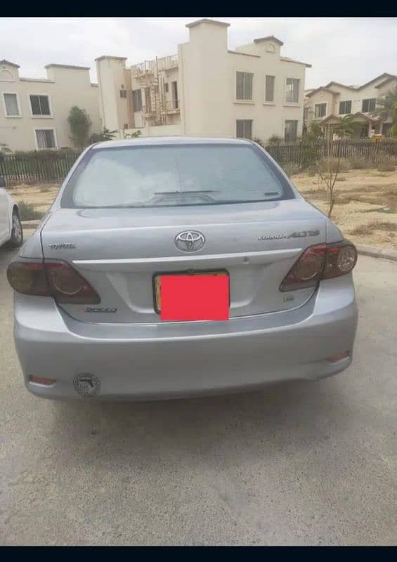 Toyota Corolla Altis 2014 4