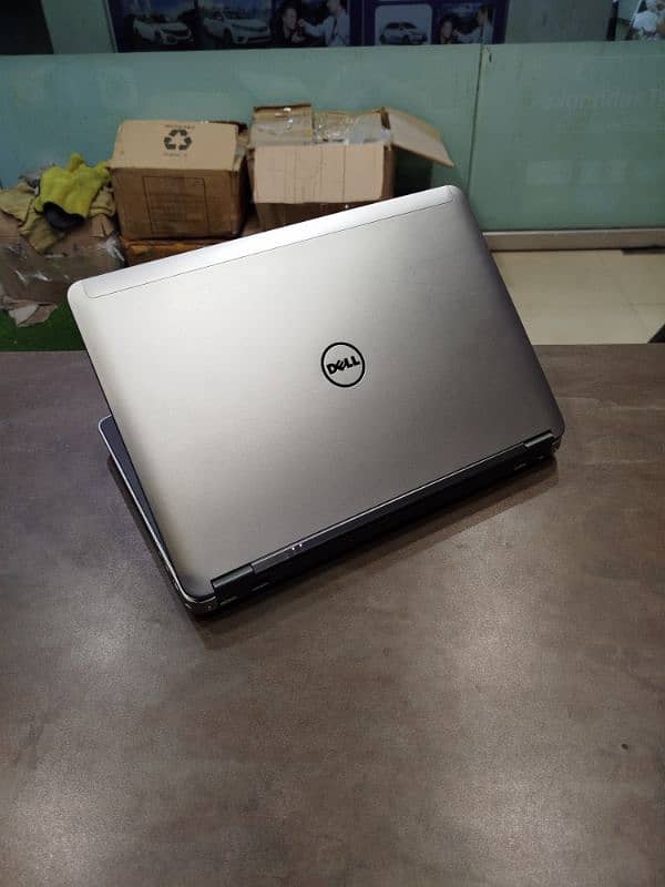 Dell Latitude e6440 Dell Laptops Core i5-4th Gen 4