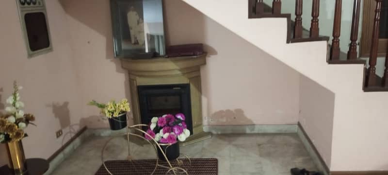 2 kanal house for rent in Johar Town 16