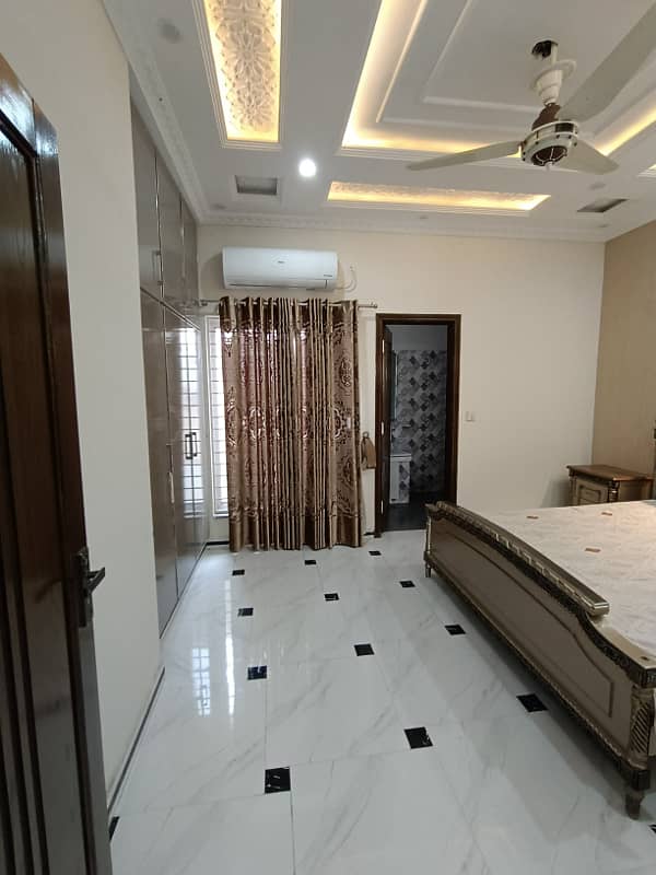 5 Marla Fully Furnished Brand New Spanish Very Very Beautiful Luxury House For Rent In Johar Town Phase-2 Very Super Hot Ideal Location Very Near To Emporium Mall or Lahore Expo Center 7