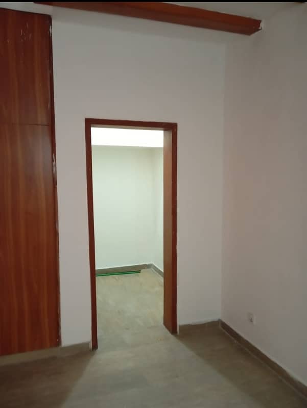 1 kanal upper portion for rent 4